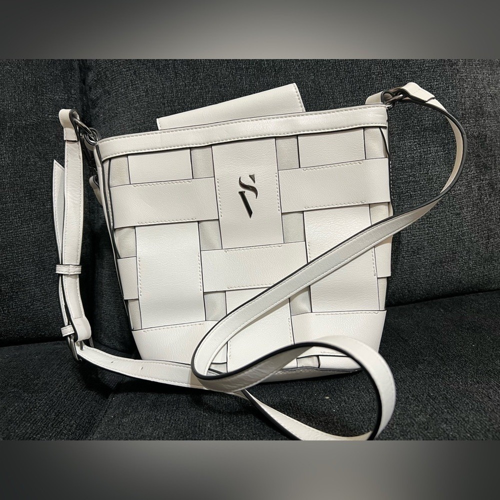 Simply Vera Vera Wang‎ White Handbag crossbody woven  handbag purse bucket